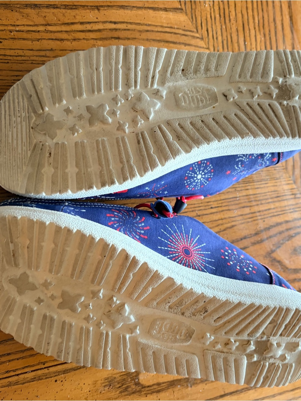 Hey Dude women’s navy Red Firework Print Casual Shoes - Picture 2 of 5